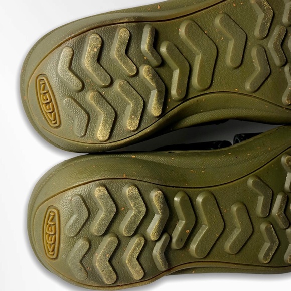 Keen Open Toe Slide Black Leather Sandals - Picture 8 of 10